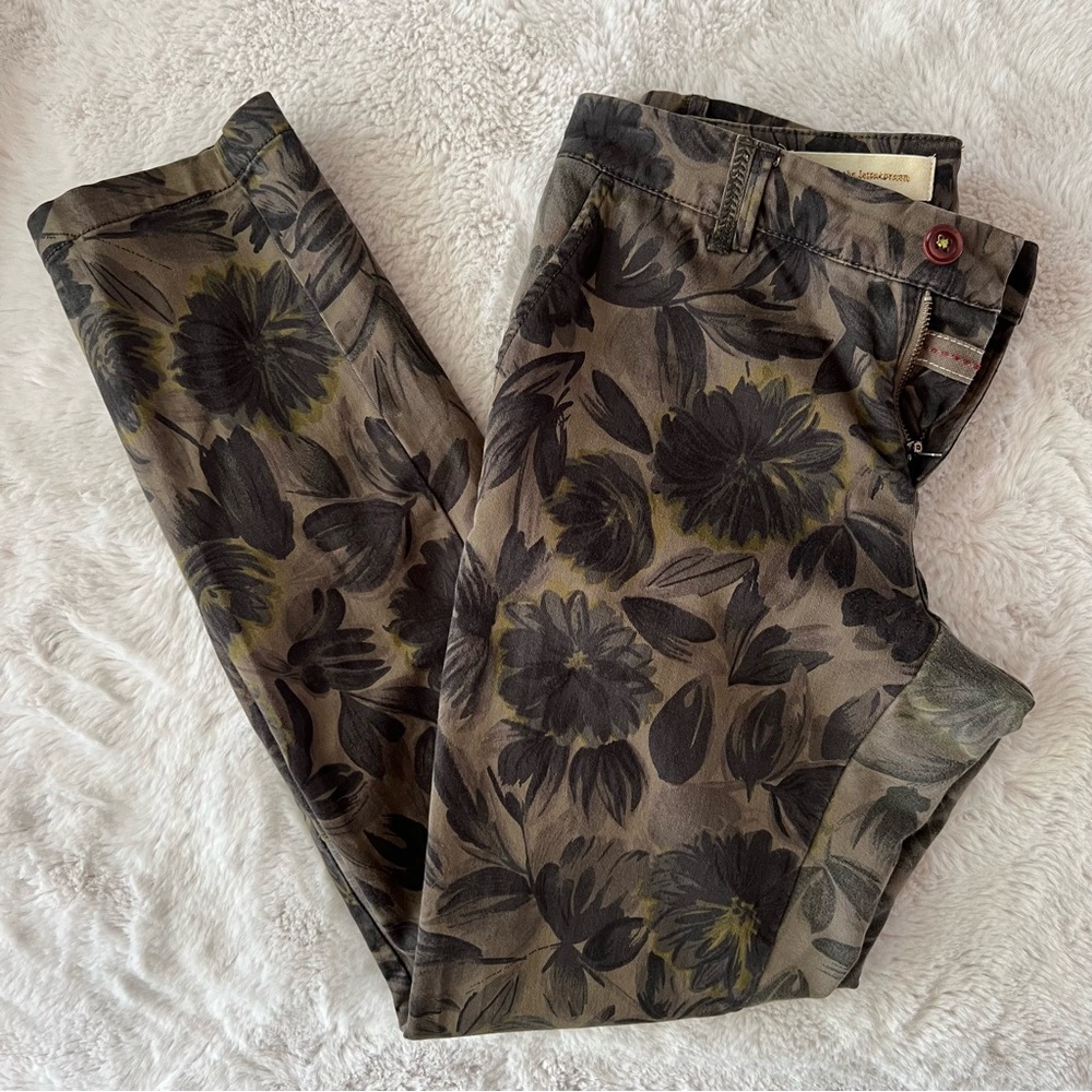 Pilcro Floral Chinos Hyphen Printed Chinos - Picture 4 of 14